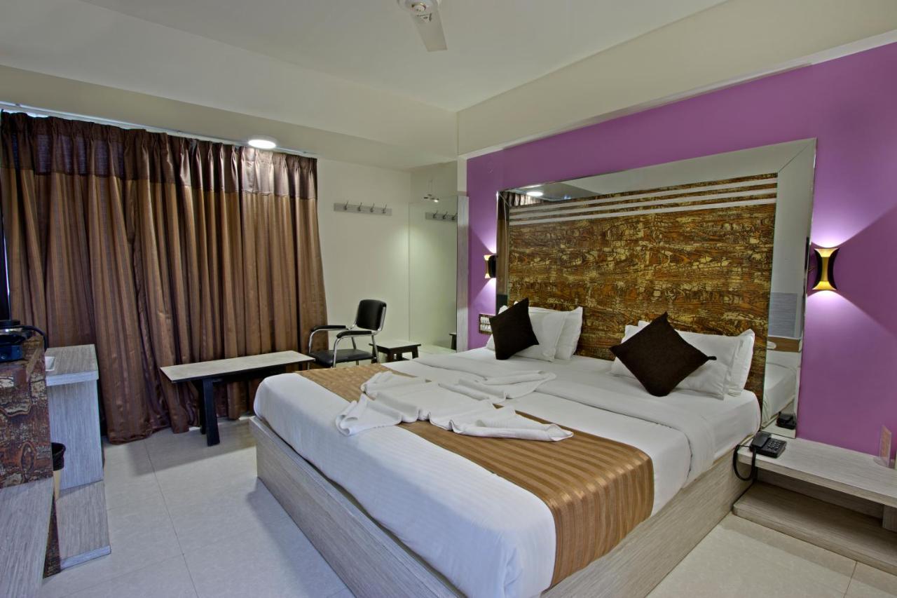 Villa Mannars Residency Mysore Esterno foto