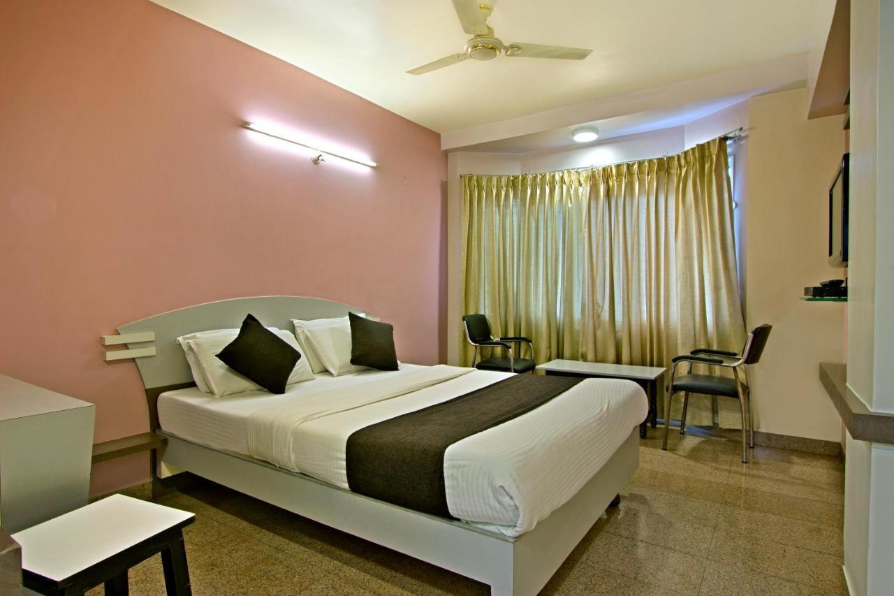 Villa Mannars Residency Mysore Esterno foto